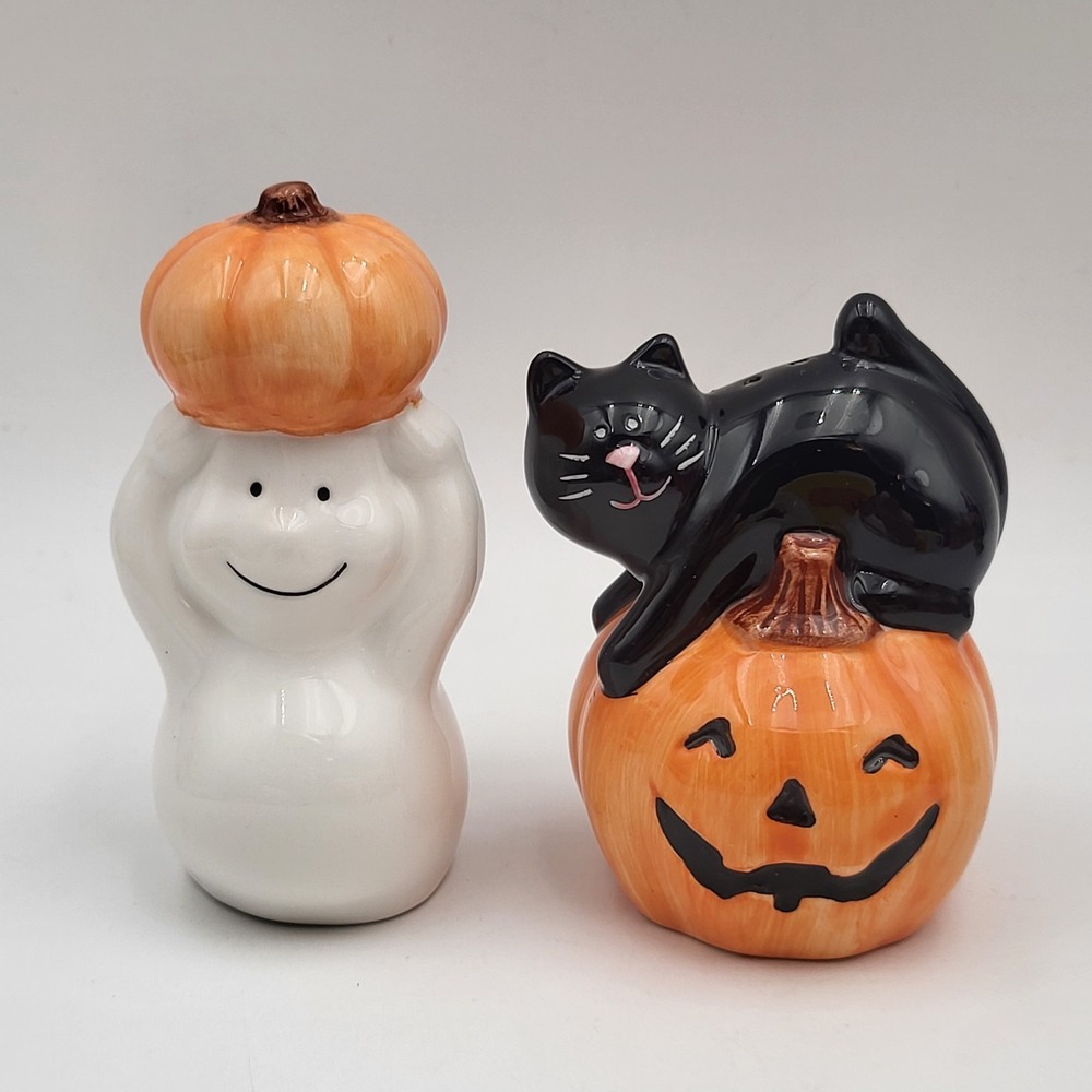 Vintage Halloween Ghosts & Pumpkins Ceramic Salt And Pepper Shakers